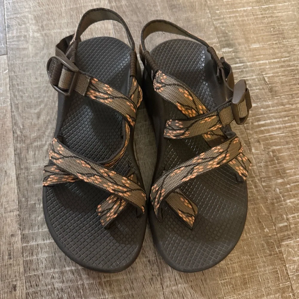 Chaco Z2 Yampa Brown and Orange Coral Flower Cherry Blossom Neutral Sandals - Picture 1 of 8